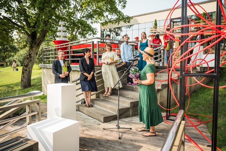 Grobiņā pie Ālandes upes atklāta nodibinājuma «Nodibinājums Liepāja 2027» veidotā vides mākslas taka «Aci pret aci ar dabisko» Grobiņā pie Ālandes upes atklāta nodibinājuma «Nodibinājums Liepāja 2027» veidotā vides mākslas taka «Aci pret aci ar dabisko» 375081