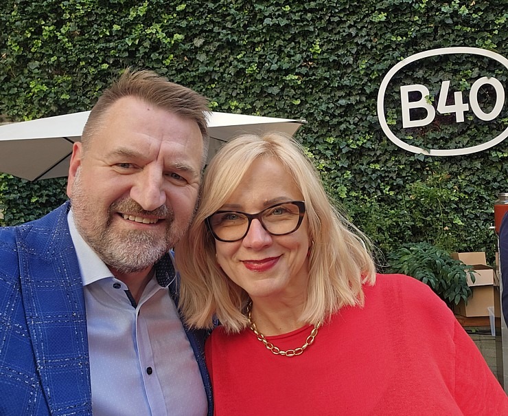 Brīvības ielas 40 pagalma svētki pulcē slavenības un «Tez Tour Latvija» sadarbības partnerus 375352