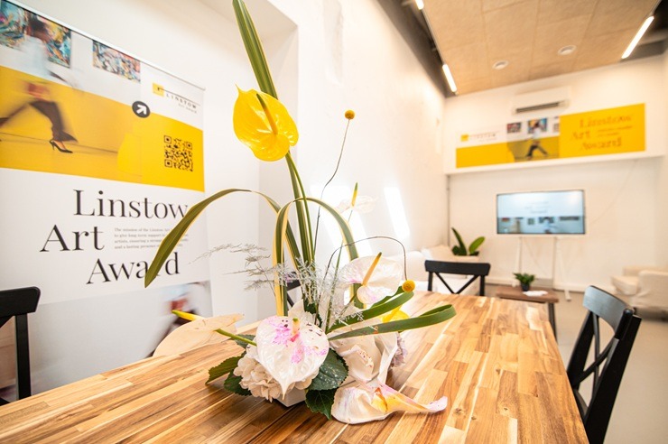 Rīgā, SPORTA 2 kvartālā atklāta «Linstow Art Award» mākslas studija 375744