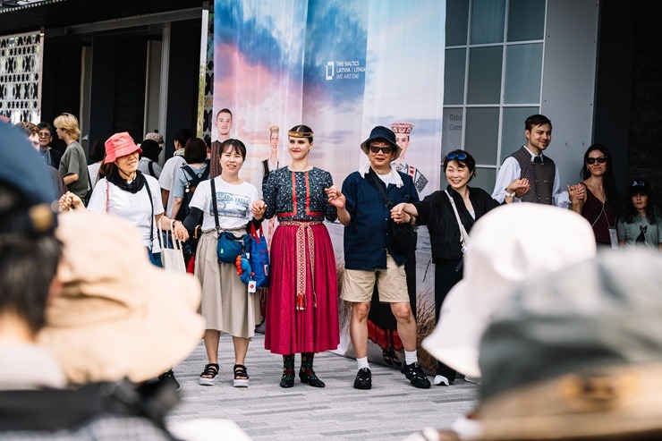 Izstādē «EXPO 2025 Osaka» Japānā atzīmē Baltijas dienu un piemin Baltijas ceļa gadadienu 375821