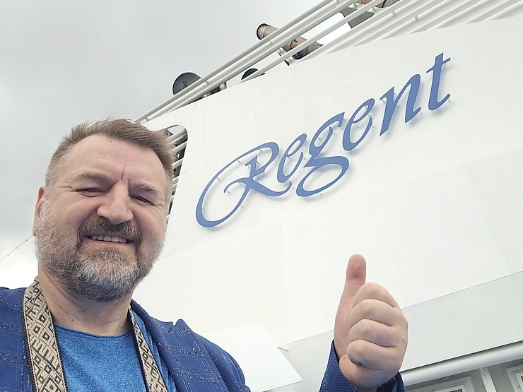 Rīgas ostā pirmo reizi ienāk ASV luksus klases kruizu kuģis « Seven Seas Mariner » 375852