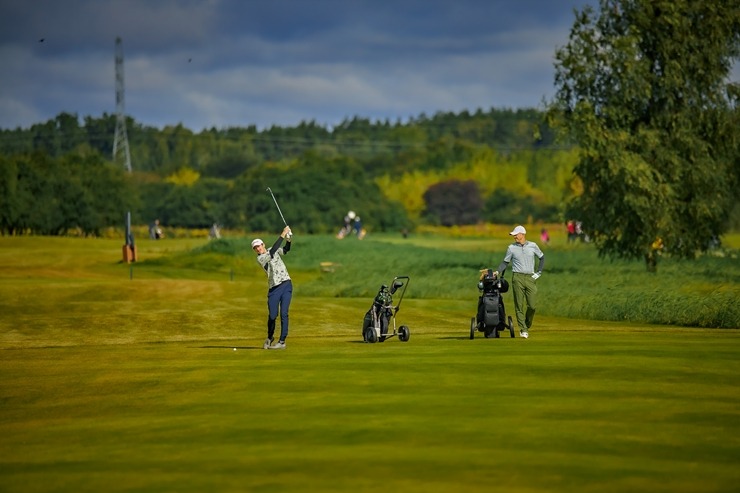 «Jurmala Golf Club & Hotel» ar Turcijas viesnīcu tīklu «Maxx Royal Resorts» rīko golfa turnīru Piņķos. Foto: Igors Timofejevs «Jurmala Golf Club & Hotel» ar Turcijas viesnīcu tīklu «Maxx Royal Resorts» rīko golfa turnīru Piņķos. Foto: Igors Timofejevs 375987