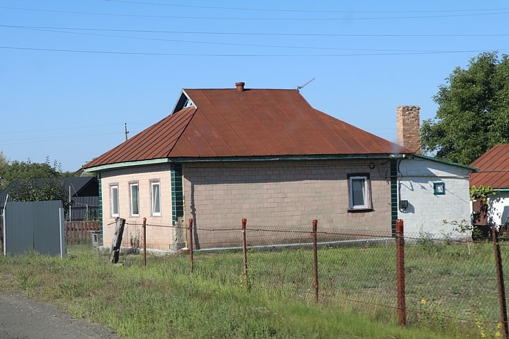 Daži foto mirkļi no Čerkasiem Ukrainā, kur tika nogādās Latvijā ziedotās skolas somas. Sadarbībā ar auto nomu «SIXT» Daži foto mirkļi no Čerkasiem Ukrainā, kur tika nogādās Latvijā ziedotās skolas somas. Sadarbībā ar auto nomu «SIXT» 376295