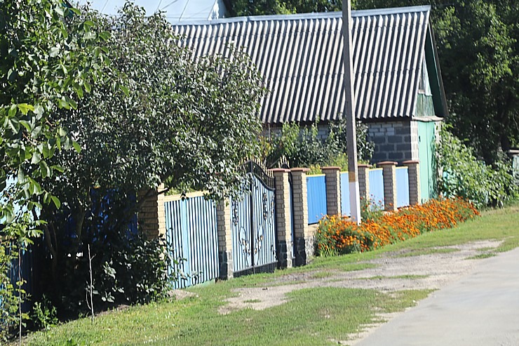 Daži foto mirkļi no Čerkasiem Ukrainā, kur tika nogādās Latvijā ziedotās skolas somas. Sadarbībā ar auto nomu «SIXT» Daži foto mirkļi no Čerkasiem Ukrainā, kur tika nogādās Latvijā ziedotās skolas somas. Sadarbībā ar auto nomu «SIXT» 376296