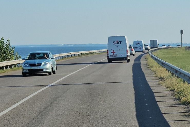 Daži foto mirkļi no Čerkasiem Ukrainā, kur tika nogādās Latvijā ziedotās skolas somas. Sadarbībā ar auto nomu «SIXT» Daži foto mirkļi no Čerkasiem Ukrainā, kur tika nogādās Latvijā ziedotās skolas somas. Sadarbībā ar auto nomu «SIXT» 376289