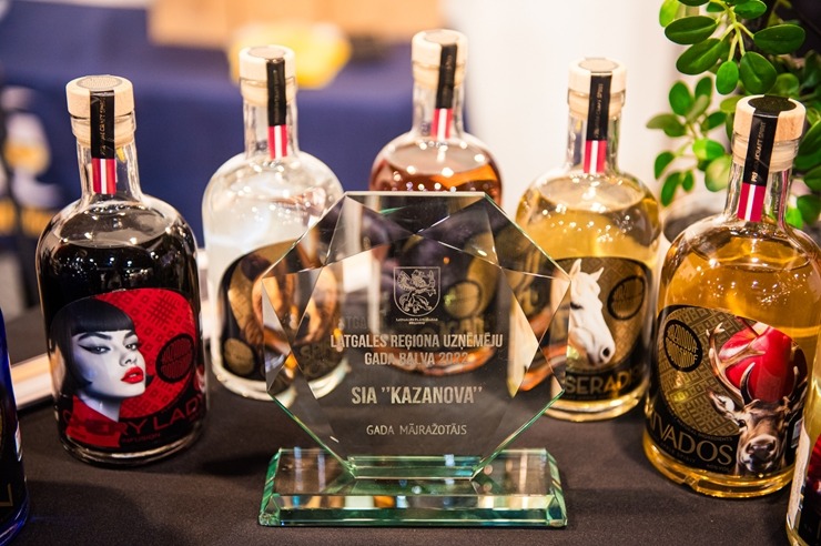 Ķīpsalā norit Baltijas lielākā pārtikas industrijas izstāde «Riga Food 2025», kurai ir jau 30 gadu dzimšanas diena. Foto: Ieva Makare Ķīpsalā norit Baltijas lielākā pārtikas industrijas izstāde «Riga Food 2025», kurai ir jau 30 gadu dzimšanas diena. Foto: Ieva Makare 376338