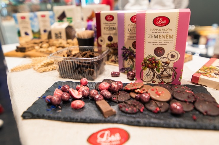 Ķīpsalā norit Baltijas lielākā pārtikas industrijas izstāde «Riga Food 2025», kurai ir jau 30 gadu dzimšanas diena. Foto: Ieva Makare Ķīpsalā norit Baltijas lielākā pārtikas industrijas izstāde «Riga Food 2025», kurai ir jau 30 gadu dzimšanas diena. Foto: Ieva Makare 376352