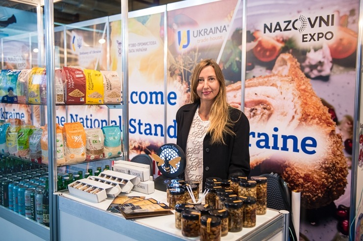 Ķīpsalā norit Baltijas lielākā pārtikas industrijas izstāde «Riga Food 2025», kurai ir jau 30 gadu dzimšanas diena. Foto: Ieva Makare Ķīpsalā norit Baltijas lielākā pārtikas industrijas izstāde «Riga Food 2025», kurai ir jau 30 gadu dzimšanas diena. Foto: Ieva Makare 376357