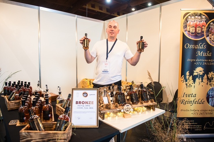 Ķīpsalā norit Baltijas lielākā pārtikas industrijas izstāde «Riga Food 2025», kurai ir jau 30 gadu dzimšanas diena. Foto: Ieva Makare Ķīpsalā norit Baltijas lielākā pārtikas industrijas izstāde «Riga Food 2025», kurai ir jau 30 gadu dzimšanas diena. Foto: Ieva Makare 376369