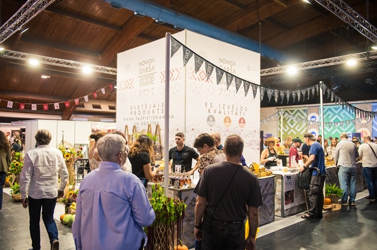 Ķīpsalā norit Baltijas lielākā pārtikas industrijas izstāde «Riga Food 2025», kurai ir jau 30 gadu dzimšanas diena. Foto: Ieva Makare Ķīpsalā norit Baltijas lielākā pārtikas industrijas izstāde «Riga Food 2025», kurai ir jau 30 gadu dzimšanas diena. Foto: Ieva Makare 376383