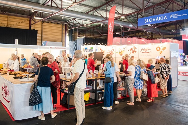 Ķīpsalā norit Baltijas lielākā pārtikas industrijas izstāde «Riga Food 2025», kurai ir jau 30 gadu dzimšanas diena. Foto: Ieva Makare Ķīpsalā norit Baltijas lielākā pārtikas industrijas izstāde «Riga Food 2025», kurai ir jau 30 gadu dzimšanas diena. Foto: Ieva Makare 376407
