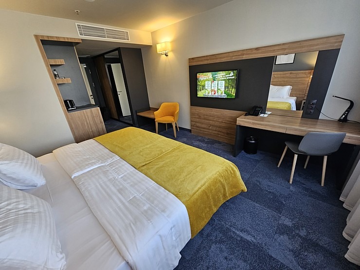 Kijivā nakšņojam viesnīcā «Favor Park Hotel». Sadarbībā ar SIXT 376555