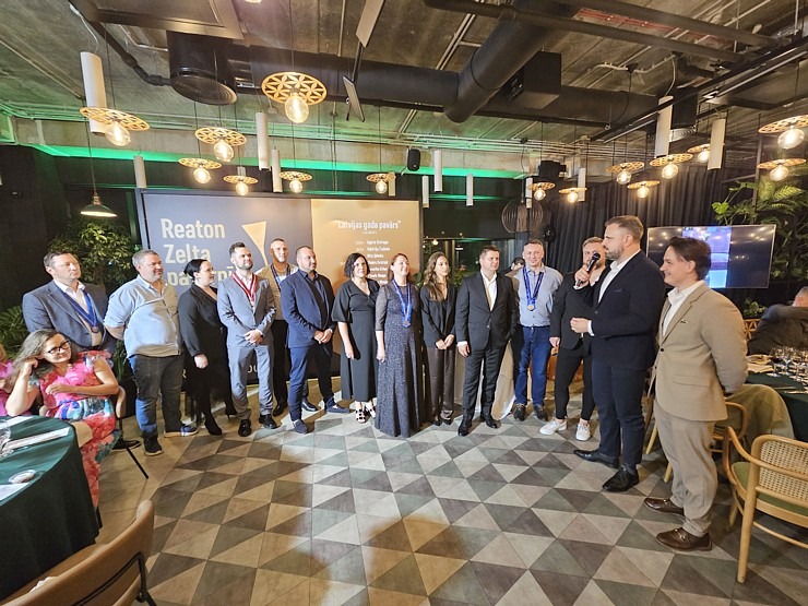 «Latvijas gada pavārs 2025» Emīls Skalbergs, restorāns «John - John chefs hall» un «Latvijas pavārzellis 2025» - Rota Gundega Klētniece, restorāns «Fe «Latvijas gada pavārs 2025» Emīls Skalbergs, restorāns «John - John chefs hall» un «Latvijas pavārzellis 2025» - Rota Gundega Klētniece, restorāns «Fe 376634