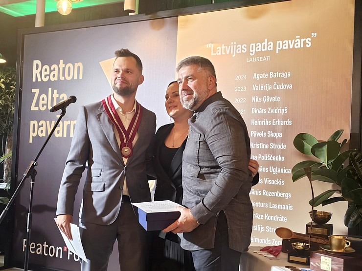 «Latvijas gada pavārs 2025» Emīls Skalbergs, restorāns «John - John chefs hall» un «Latvijas pavārzellis 2025» - Rota Gundega Klētniece, restorāns «Fe «Latvijas gada pavārs 2025» Emīls Skalbergs, restorāns «John - John chefs hall» un «Latvijas pavārzellis 2025» - Rota Gundega Klētniece, restorāns «Fe 376657