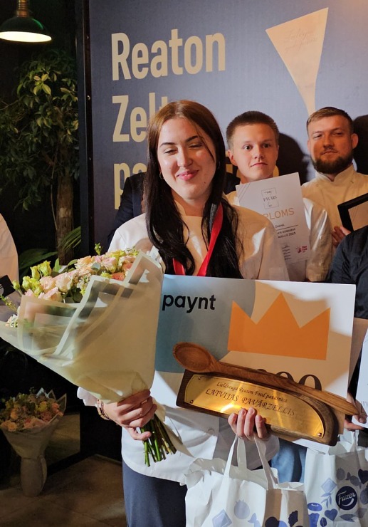 «Latvijas gada pavārs 2025» Emīls Skalbergs, restorāns «John - John chefs hall» un «Latvijas pavārzellis 2025» - Rota Gundega Klētniece, restorāns «Fe 376670