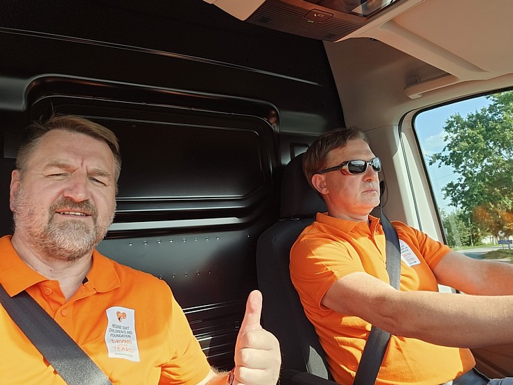 Daži foto mirkļi no Ukrainas - projekts «Skolas somas Ukrainai» ar «SIXT» 376742