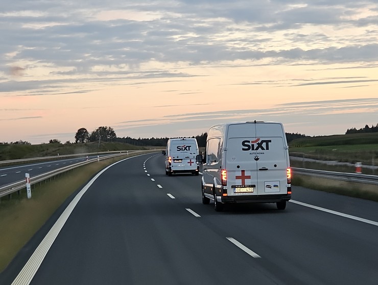 Daži foto mirkļi no Ukrainas - projekts «Skolas somas Ukrainai» ar «SIXT» 376746