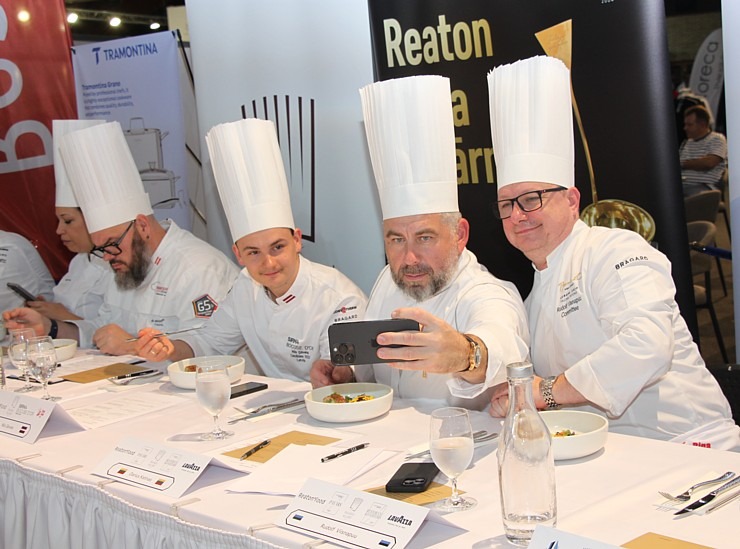 Prestižo kulinārijas konkursa «Bocuse dOr Latvia 2025» balvu iegūst šefpavārs Dinārs Zvirgzdiņš 376828