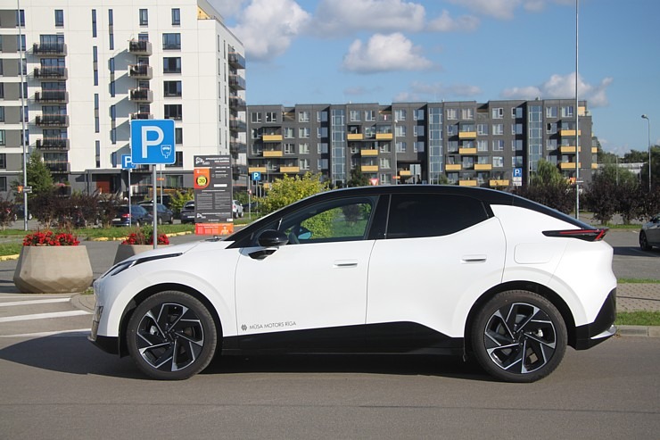 Apceļojam Rīgu ar elektrisko vāģi «Lynk & Co 02» no Ķīnas, ko Latvijā pārstāv «Mūsa Motors Rīga» Apceļojam Rīgu ar elektrisko vāģi «Lynk & Co 02» no Ķīnas, ko Latvijā pārstāv «Mūsa Motors Rīga» 376865