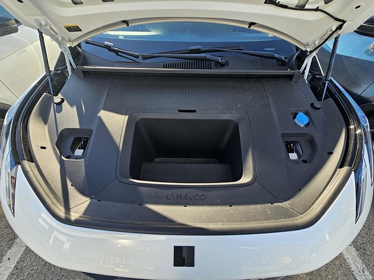 Apceļojam Rīgu ar elektrisko vāģi «Lynk & Co 02» no Ķīnas, ko Latvijā pārstāv «Mūsa Motors Rīga» Apceļojam Rīgu ar elektrisko vāģi «Lynk & Co 02» no Ķīnas, ko Latvijā pārstāv «Mūsa Motors Rīga» 376893
