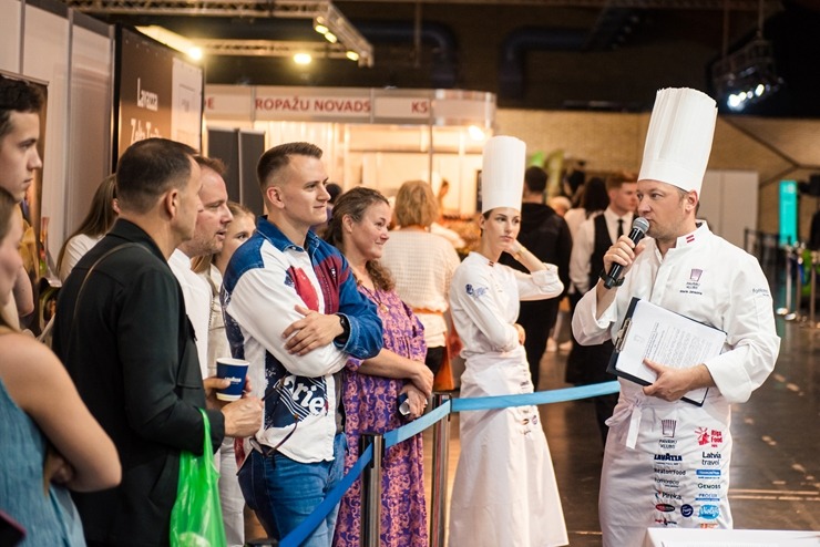 Latvijas gada pavāra titulu izstādē izcīnīja Emīls Skalbergs. Foto: Sergejs Skripa, Ieva Makare 377111