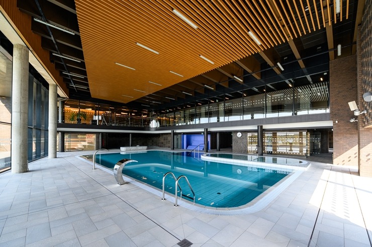 Rēzeknē pulcējas investori un interesanti, lai iepazītu Rēzeknes SPA centru. Foto: Rēzeknes TIC 377258