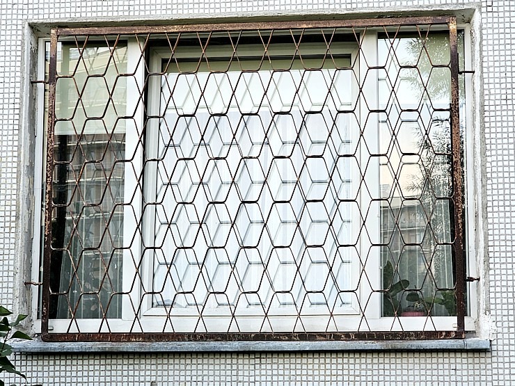 Pļavnieku režģotie māju logi - neierasts skats uz Rīgu jebkuram Rietumeiropas tūristam 377360