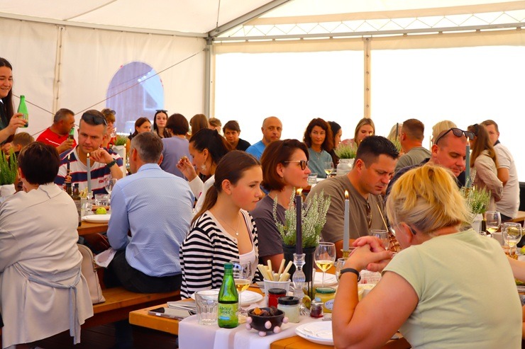 Dienvidkurzemes novads: Tūrisma festivāls Bārtā ar smaidiem un piedzīvojumiem 377500