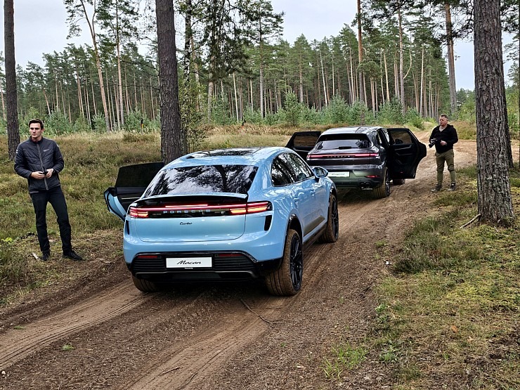 Travelnews.lv piedalās jaudīgā «Porsche Off-Road Experience» pasākumā, kas notiek sporta kompleksā «333» 377531