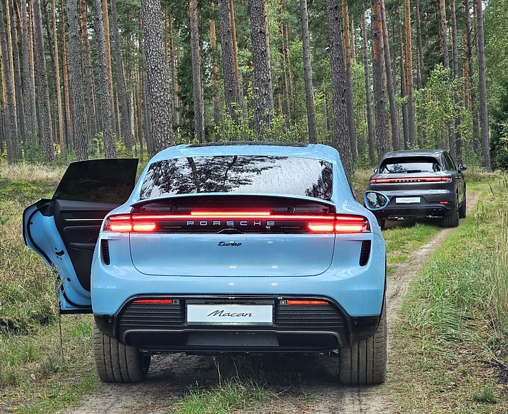 Travelnews.lv piedalās jaudīgā «Porsche Off-Road Experience» pasākumā, kas notiek sporta kompleksā «333» 377556