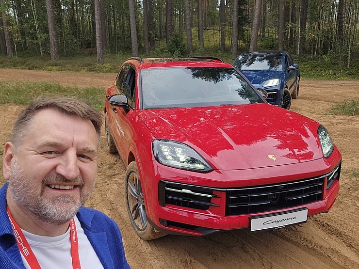 Travelnews.lv piedalās jaudīgā «Porsche Off-Road Experience» pasākumā, kas notiek sporta kompleksā «333» 377529