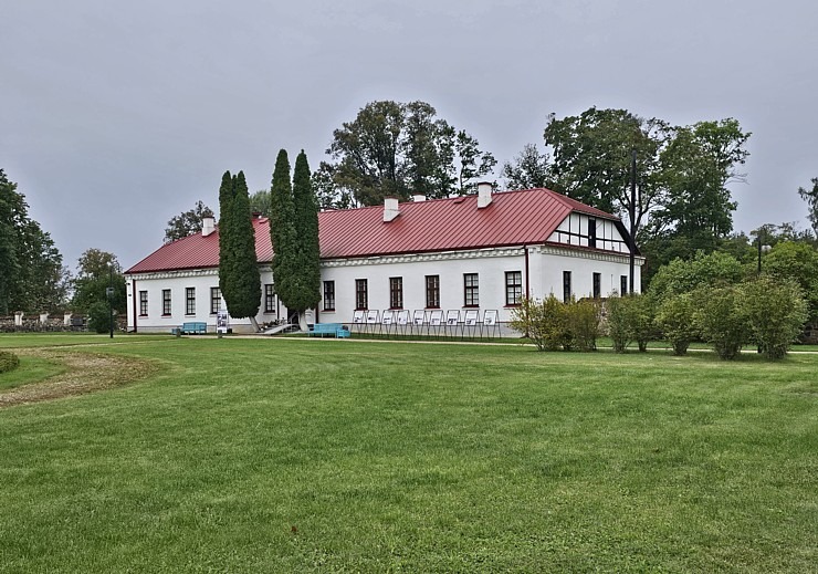 Sadarbībā ar auto nomu «SIXT Latvija» apceļojam Latviju - Krāslavas pils komplekss 377563