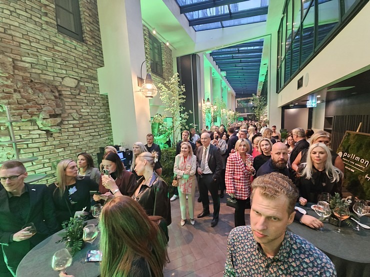 Ar grandiozu pasākumu «Four Senses of Nature» pēc renovācijas piesakās Vecrīgas 5 zvaigžņu viesnīca «Pullman Riga Old Town Hotel» 377838