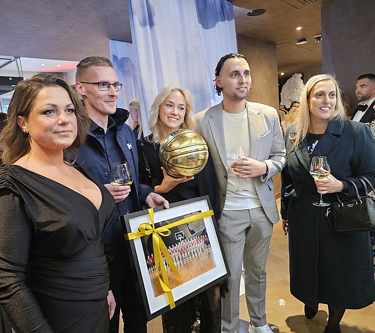 Ar grandiozu pasākumu «Four Senses of Nature» pēc renovācijas piesakās Vecrīgas 5 zvaigžņu viesnīca «Pullman Riga Old Town Hotel» 377842
