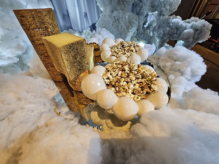 Ar grandiozu pasākumu «Four Senses of Nature» pēc renovācijas piesakās Vecrīgas 5 zvaigžņu viesnīca «Pullman Riga Old Town Hotel» 377864