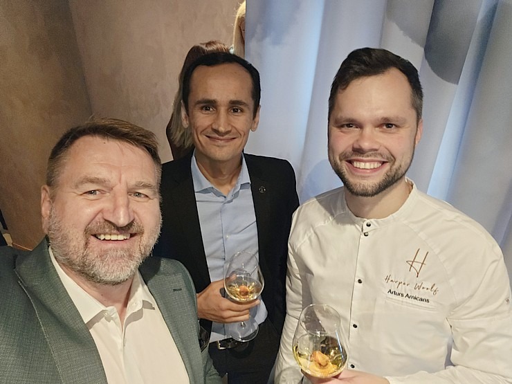 Ar grandiozu pasākumu «Four Senses of Nature» pēc renovācijas piesakās Vecrīgas 5 zvaigžņu viesnīca «Pullman Riga Old Town Hotel» 377880