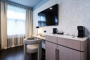 Skati Vecrīgas viesnīcas «Pullman Riga Old Town Hotel» telpas un jauno dizainu pēc renovācijas 45