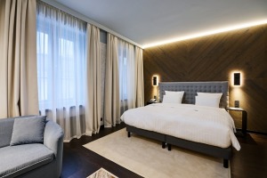 Skati Vecrīgas viesnīcas «Pullman Riga Old Town Hotel» telpas un jauno dizainu pēc renovācijas 49