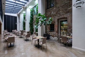 Skati Vecrīgas viesnīcas «Pullman Riga Old Town Hotel» telpas un jauno dizainu pēc renovācijas 88