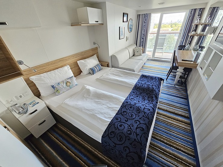 Rīgas ostā pirmoreiz ieradies vācu kompānijas «TUI Cruises» kruīza kuģis «Mein Schiff 3» 378014