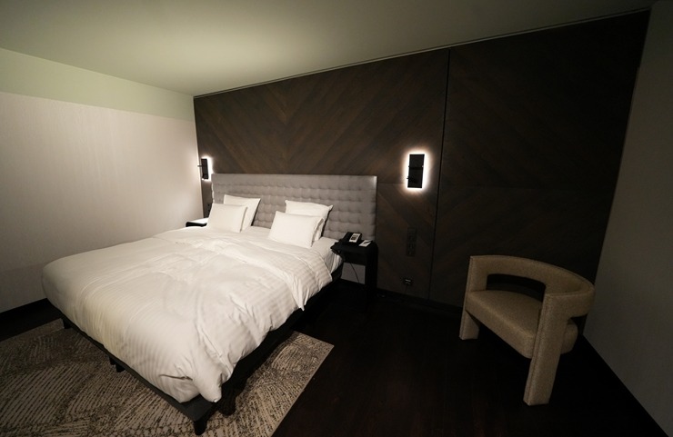Daži foto mirkļi no «Pullman Riga Old Town Hotel» grandiozās ballītes pēc viesnīcas rekonstrukcijas. Foto: Paula Čurkste 378123