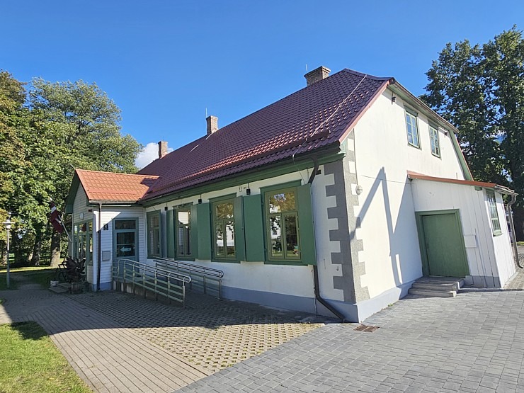 Sadarbībā ar «Europcar Latvija» apceļojam Latvijas pilis un muižas - Švarcenieku muižu 378192