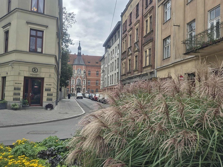 Travelnews.lv iejūk starp tūristiem un izbauda rudenīgo Krakovu 378219