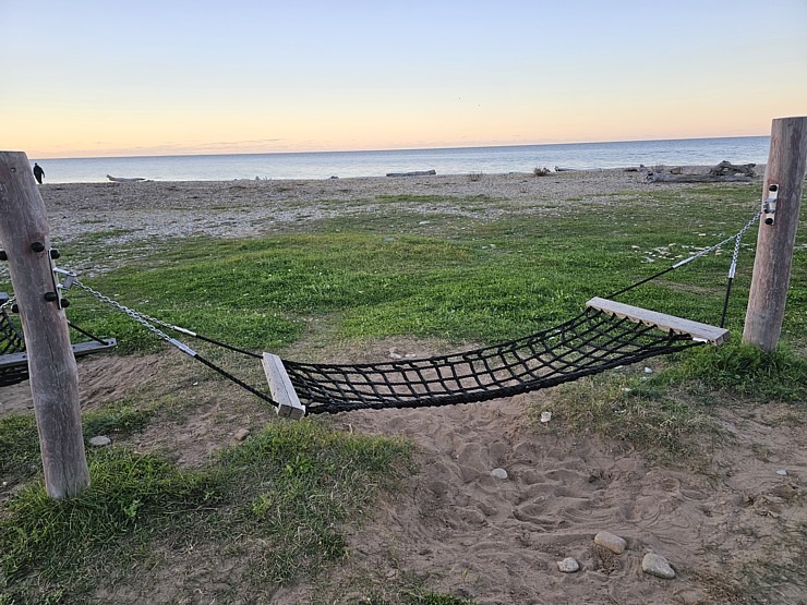 Izbaudām restorāna « Toila Mereresto » viesmīlību Ziemeļigaunijas Toilas pludmalē. Sadarbībā ar «Active Travel» un Idaviru 378545
