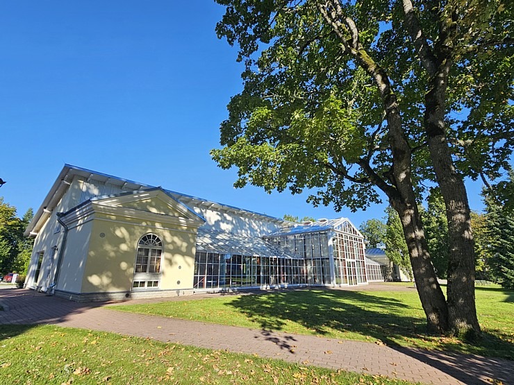 Apmeklējam Mētaguses muižas kompleksu, restorānu «Rosen» un spa viesnīcu «Von Roden spa». Sadarbībā «Active Travel» un Idaviru Apmeklējam Mētaguses muižas kompleksu, restorānu «Rosen» un spa viesnīcu «Von Roden spa». Sadarbībā «Active Travel» un Idaviru 378696