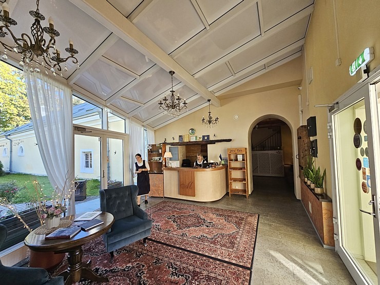 Apmeklējam Mētaguses muižas kompleksu, restorānu «Rosen» un spa viesnīcu «Von Roden spa». Sadarbībā «Active Travel» un Idaviru Apmeklējam Mētaguses muižas kompleksu, restorānu «Rosen» un spa viesnīcu «Von Roden spa». Sadarbībā «Active Travel» un Idaviru 378709