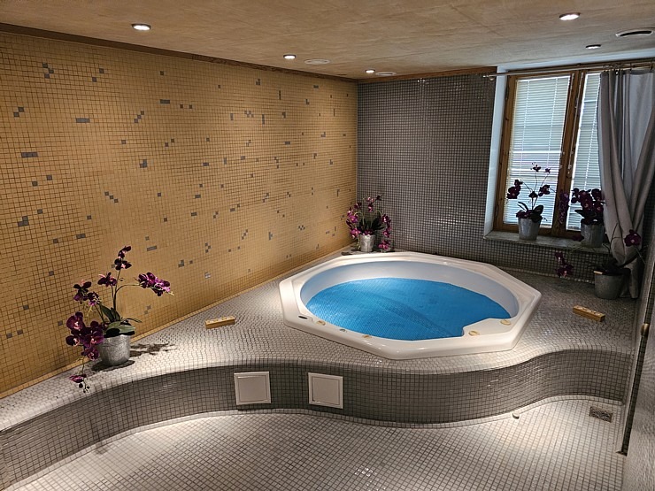 Apmeklējam Mētaguses muižas kompleksu, restorānu «Rosen» un spa viesnīcu «Von Roden spa». Sadarbībā «Active Travel» un Idaviru Apmeklējam Mētaguses muižas kompleksu, restorānu «Rosen» un spa viesnīcu «Von Roden spa». Sadarbībā «Active Travel» un Idaviru 378714