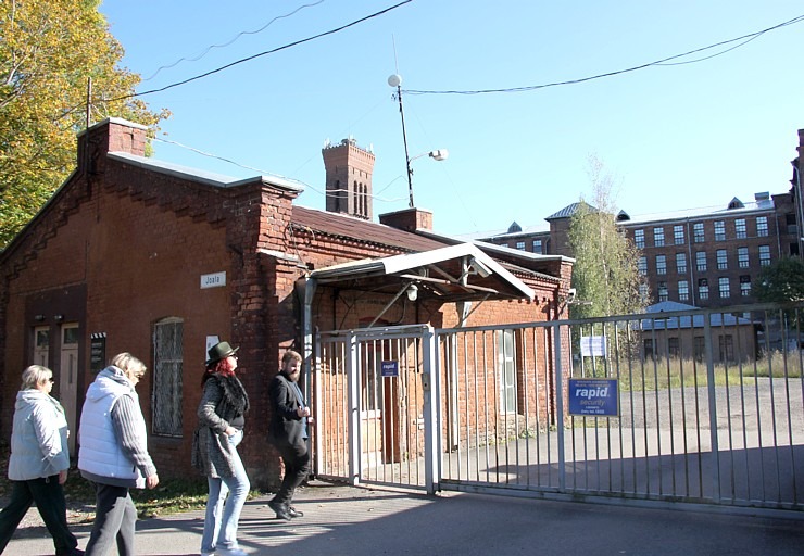 Apmeklējam iespaidīgās Krēnholmas manufaktūras celtnes Narvā un to vēsturi. Sadarbībā ar «Active Travel» un Idaviru 378975