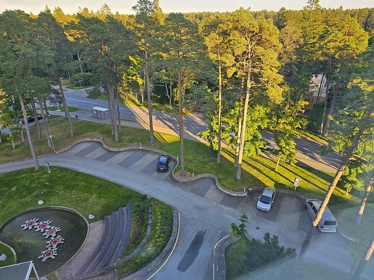 Apmeklējam un nakšnojam Narvas viesnīcā «Meresuu Spa & Hotel». Sadarbībā ar «Active Travel» un Idaviru 379049