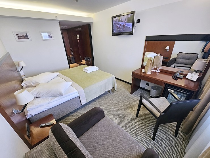 Apmeklējam un nakšnojam Narvas viesnīcā «Meresuu Spa & Hotel». Sadarbībā ar «Active Travel» un Idaviru 379043